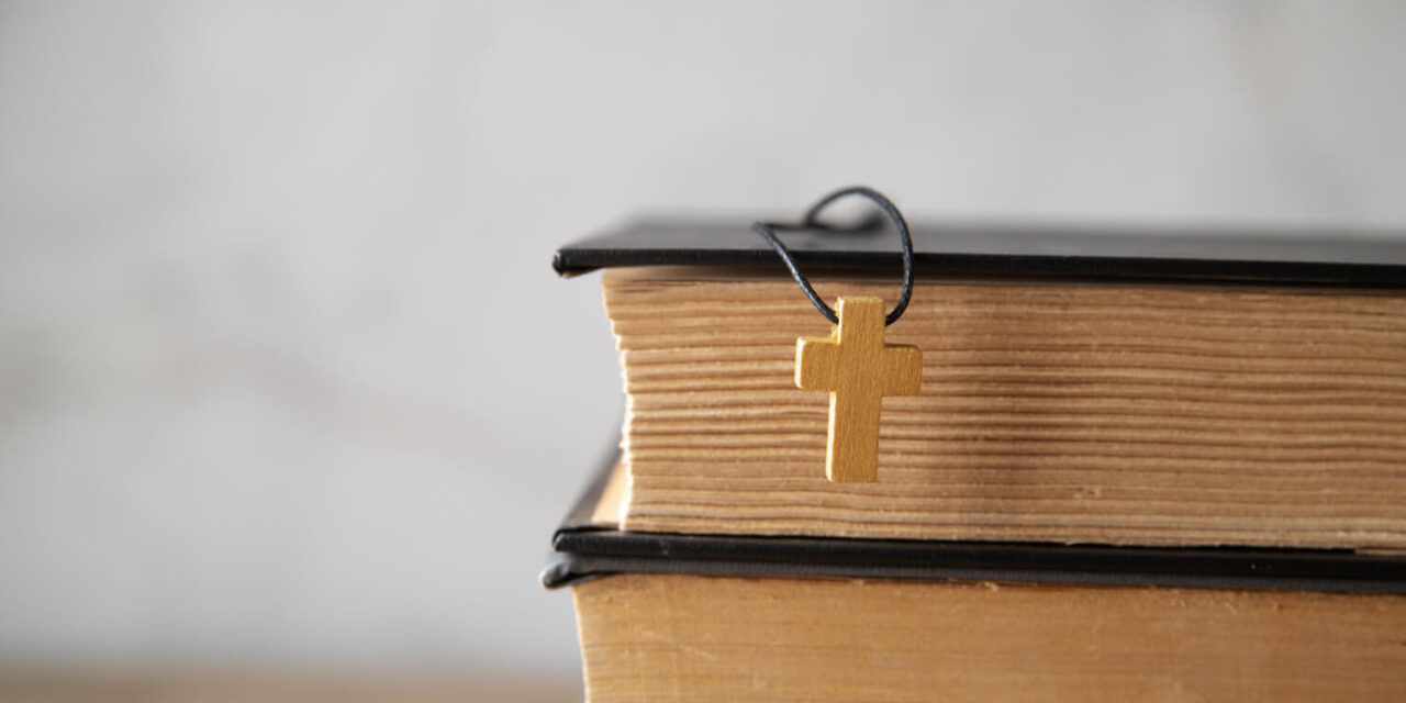 Los Libros de la Biblia: Estructura, Significado y Guía 2024
